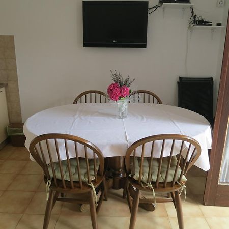 Apartment Josipa مالينسكا الغرفة الصورة