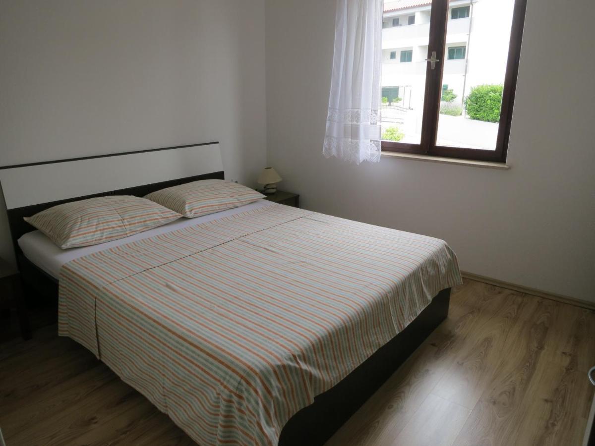 Apartment Josipa مالينسكا الغرفة الصورة